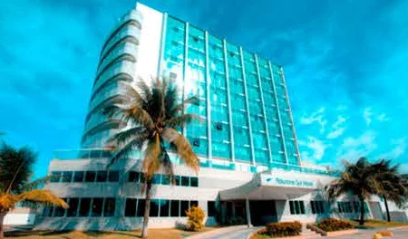 Atlântico Sul Hotel visto da praia